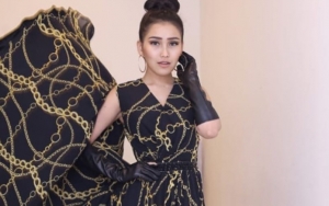 Pamer Pakai Baju Pengantin, Ayu Ting Ting Bakal Nikah Lagi?