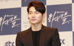Lee Yi Kyung Konfirmasi Bintangi 'Welcome to Waikiki' Season 2