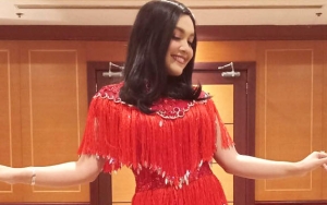 Putri Denada Dapat Hadiah dari Anak-Anak Penderita Kanker, Warganet Terharu