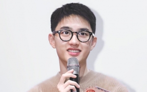 Bikin Fans Bingung, Model Anak-Anak di Majalah Lawas Ini Diduga D.O. EXO