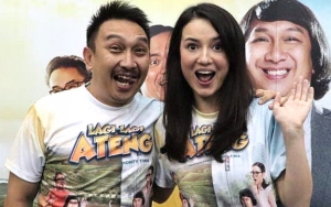 Pemeran dan Kru 'Lagi-Lagi Ateng' Kunjungi Augie Fantinus di Penjara