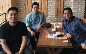 Pamer Foto Kumpul Bareng, Pasha Ungu dan Rizal Armada Hibur Ifan Seventeen