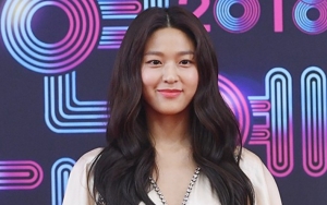 Siap-Siap Iri, Bodi Seksi Seolhyun di Sederet Foto Ini Bikin Netter Melongo