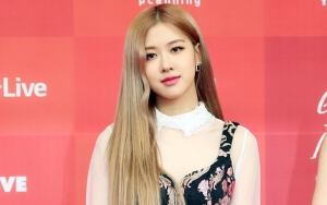 Bikin Fans Ngakak, Rose Black Pink Dipuji Tetap Kece Meski Foto Pakai Background Terpal
