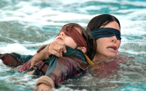 Biasa Dipuji, 'Bird Box' Mendadak Kena Kritik Akibat Hal Ini