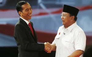 Pakar Ungkap Makna Gestur Capres-Cawapres Saat Debat, Aksi Pijat Sandiaga Hingga Ekspresi Jokowi