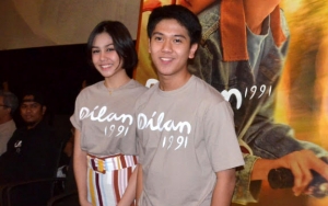 Siap Bikin Baper, Intip 6 Potret Iqbaal Ramadhan dan Vanesha Prescilla di Jumpa Pers 'Dilan 1991'