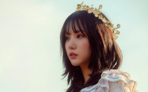 Aksi Imutnya Betulkan Mikrofon di Seoul Music Awards Viral, Eunha G-Friend Kaget
