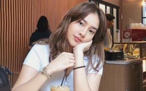 Pamer Pose Kece Saat Main Golf, Kaki Kecil Kelewat Ramping Anya Geraldine Jadi Sorotan