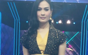 Comeback Akting, Iis Dahlia Ketagihan Main Film Berkat 'Terlalu Tampan'