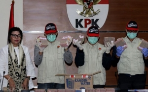 KPK Beberkan Proses OTT di Lampung, Uang Rp 1,28 Miliar untuk Bupati Mesuji Dititipkan di Toko Ban