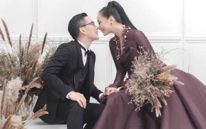  Akhirnya Ketemu Jodoh Setelah 6 Tahun Jomblo, Foto Prewedding Yuanita Christiani Bikin Baper