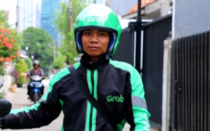  Grab Berangkatkan 60 Driver Umrah Gratis ke Tanah Suci