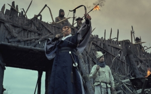 Penulis Drama Zombie 'Kingdom' Joo Ji Hoon Bocorkan Ide Di Balik Kesuksesan Naskah