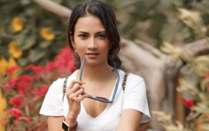 Pingsan Usai Diperiksa Selama 12 Jam, Begini Keadaan Terkini Vanessa Angel