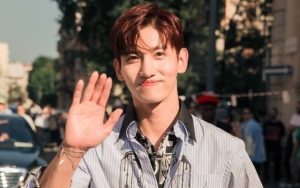 Changmin TVXQ Bikin Melongo Pamer Abs Menggoda di 'I Live Alone'