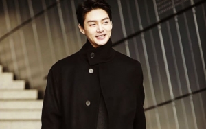 Kim Joon Curhat Ingin Kembali Main Drama Usai Jadi Cameo di 'Fates and Furies'
