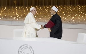 Paus dan Imam Besar Al Azhar Tanda Tangani Dokumen Persaudaraan Manusia Hapus Istilah Minoritas