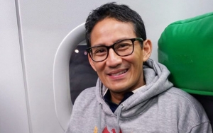 Beredar Foto Sandiaga Uno Pose 2 Jari di Sekolah, BPN Jelaskan Fakta Sebenarnya