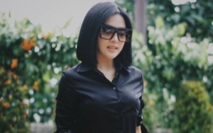 Syahrini Belum Urus Surat Izin Pernikahan, Terhalang KTP Ganda?