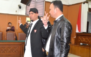  Tolak Dipindahkan ke Surabaya, Kuasa Hukum Pastikan Ahmad Dhani Bakal Hadiri Sidang Vlog Idiot