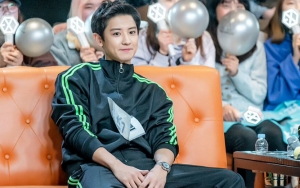 Chanyeol Kece di 'ISAC', Seragam Mirip Driver Ojol Bikin Heboh Hingga Dinotice Grab Indonesia