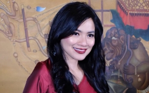 Titi Kamal Syok Lihat Adegan 'Kekerasan' dalam Pose Tidur Dua Buah Hatinya
