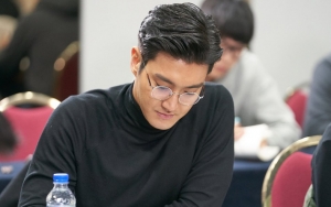 Siwon SuJu Jalani Sesi Baca Naskah dan Ungkap Perasaan Bintangi 'Fellow Citizens'