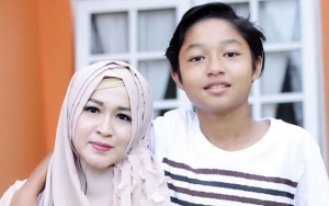 Dekat Banget, Putra Okie Agustina Rasakan Firasat Ini Sebelum Sang Nenek Meninggal