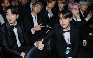 Grammy Awards 2019: BTS Bahagia Lihat Dolly Parton, Jungkook Nangis Malah Diketawain
