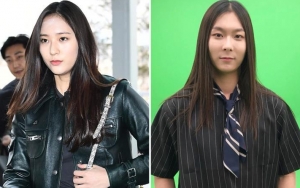 Wajah Cemberut Krystal Saat Berangkat ke New York Disebut Mirip Jang Moon Bok