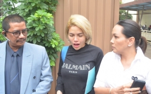 Nikita Mirzani Cerita Persiapan Persalinan, Vicky Nitinegoro Bakal Ikut Dampingi?