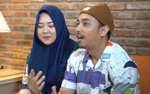 Dipertemukan oleh 'Dunia Gaib', Risa Saraswati Sempat Tertipu Tato Suami