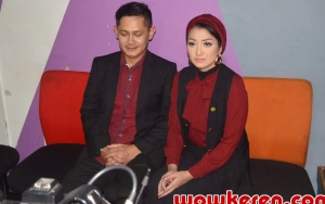 Kabar Duka dari Fitri Carlina, Ibu Mertua Kondisi Kritis hingga Menantu Pergi Umrah untuk Berdoa
