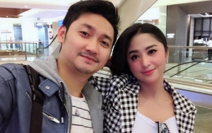 Foto Liburan Dewi Persik Bareng Suami Tuai Protes Netter Gara-Gara Minuman