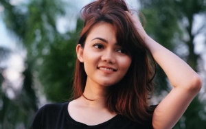 Rina Nose Akhirnya Pamer Foto Sang Tunangan Ganteng, Didoakan Punya Anak Mancung