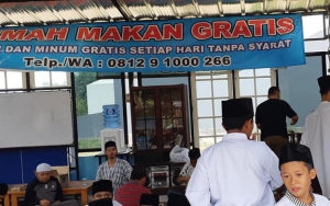 Pernah Jadi Gelandangan, Begini Kisah Pria Pendiri Rumah Makan Gratis di Bogor