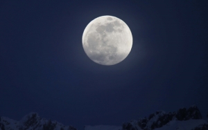 Malam Ini Fenomena Super Snow Moon Hiasi Langit, BMKG Minta Warga Pesisir Waspada