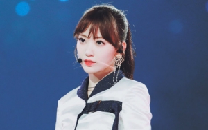 Miyawaki Sakura IZ*ONE Omeli Fans Jepang di Acara Hi-Touch, Ini Kata Netter Korea