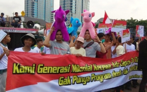 Kecewa dengan Prabowo, Puluhan Pemuda Gelar Aksi #SaveUnicorn