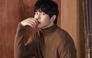 Yoon Kyun Sang Dibilang Kurusan Usai Posting Foto Super Imut Ini