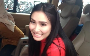 Ayu Ting Ting Beri Dukungan Penuh Untuk Putrinya Bilqis Yang Serius Jadi YouTuber