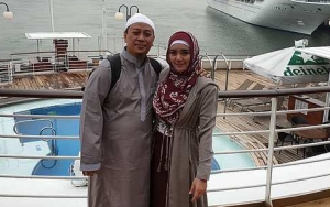 Opick Dipuji Makin Muda Saat Liburan, Bebi Silvana Tengah Hamil?