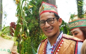 Sandiaga Uno Mengaku Tak Terprovokasi Spanduk Selamat Datang Dari Pendukung Jokowi