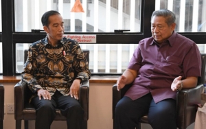 Luangkan Waktu Khusus Jenguk Ani Yudhoyono di Singapura, Apa yang Dibahas Jokowi dan SBY?