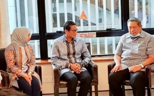 Sandiaga Uno Bagikan Video Usai Jenguk Ani Yudhoyono Ditemani Istri dan Sang Ibu