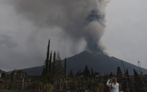 Erupsi Gunung Agung Berstatus Siaga, Warga Diimbau Jauhi 4 Km dari Puncak