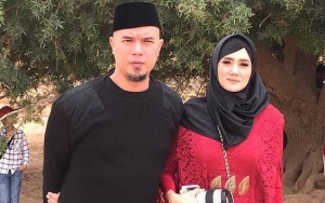 Mulan Cantik Bercadar 'Disosor' Mak-Mak, Tiara-Safeea Jenguk Dhani Curi Perhatian