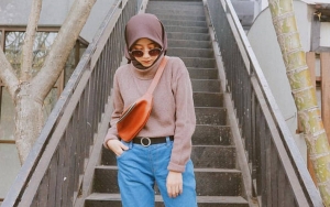 Siapa Bilang Hijabers Enggak Bisa Pakai Topi? Ini 13 Inspirasi Style yang Bisa Kalian Tiru