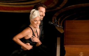 Oscar 2019: Lagu Duet 'Shallow' Lady Gaga - Bradley Cooper Raih Piala Best Original Song